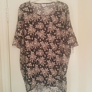 Lularoe Irma size medium NWT roses!